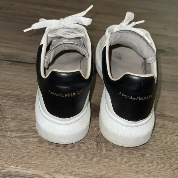 Alexander McQueen sneakers  size- 43 - Picture 2 of 8